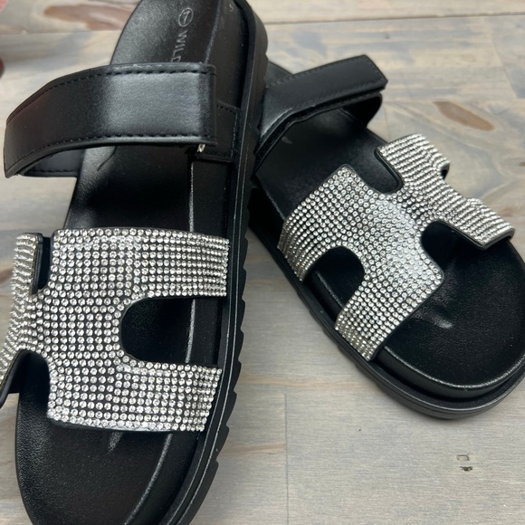 Rhinestone Sandal - Picture 4 of 4